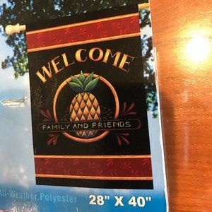 NWT Welcome Friends and Family Flag